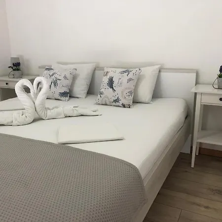 Apartments Bucica Dvori