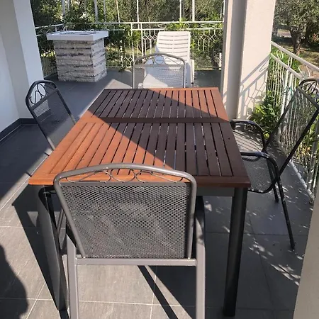 Apartments Bucića Dvori *