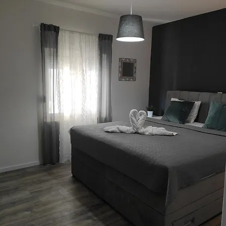 Apartment Apartments Bucica Dvori *