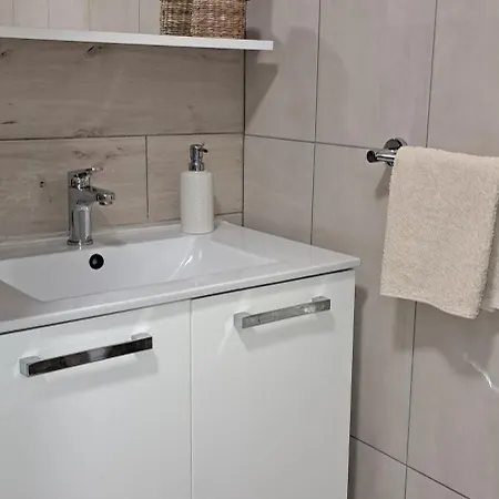 Apartments Bucica Dvori Starigrad Paklenica