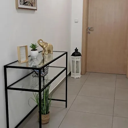 Apartments Bucica Dvori