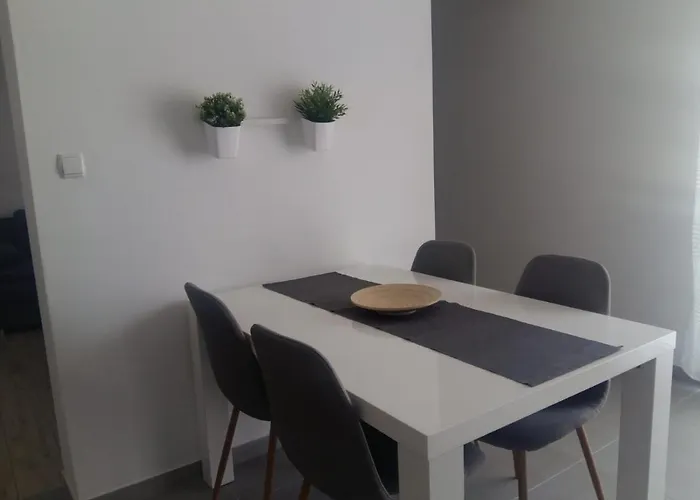 Apartments Bucica Dvori *