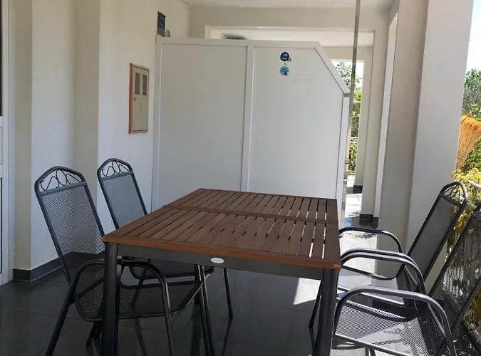 Apartamento Bucica Dvori Starigrad Paklenica