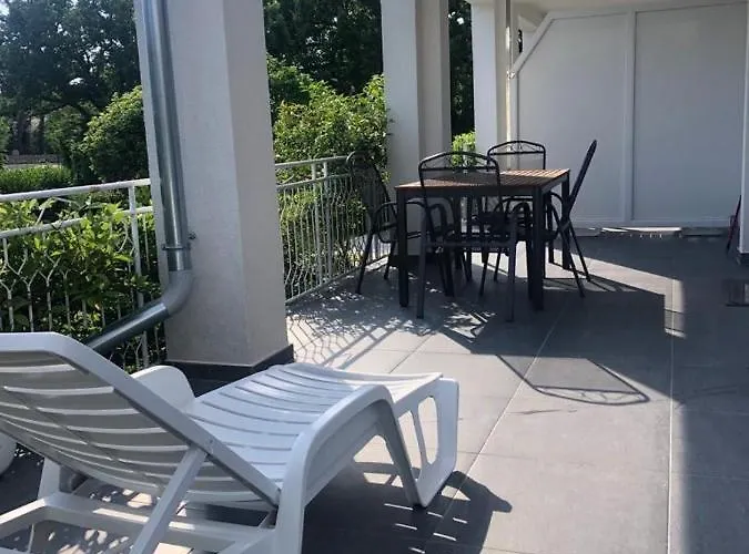 Apartments Bucica Dvori * Starigrad Paklenica