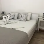 Bucica Dvori
