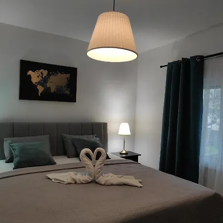 Bucica Dvori Apartman *