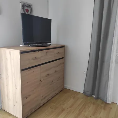 Apartments Bucica Dvori *