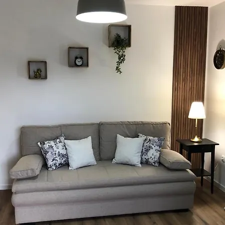 Bucica Dvori Apartman *